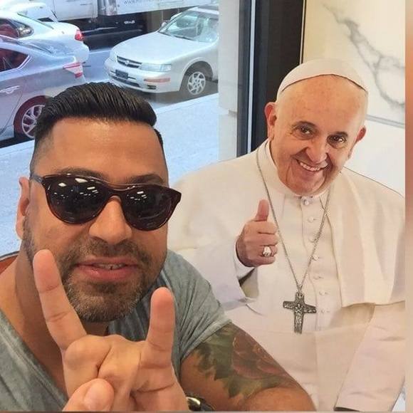 Meet your Posher, Romy - Picture 1 of 1